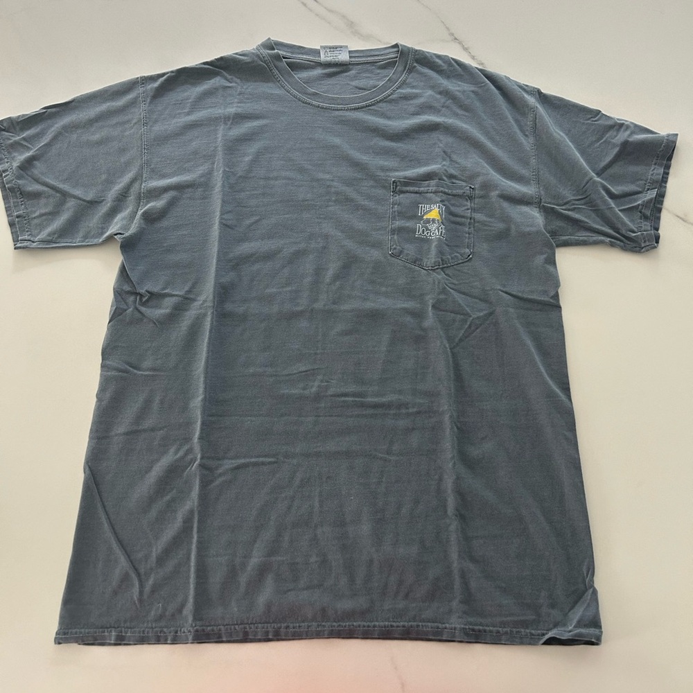 Salty Dog Cafe tshirt. Lightly worn.